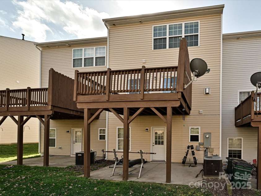 14121 Winford Lane, Charlotte, NC 28262.  MLS# CAR4195497, YatesRealty ID 8428. Deck