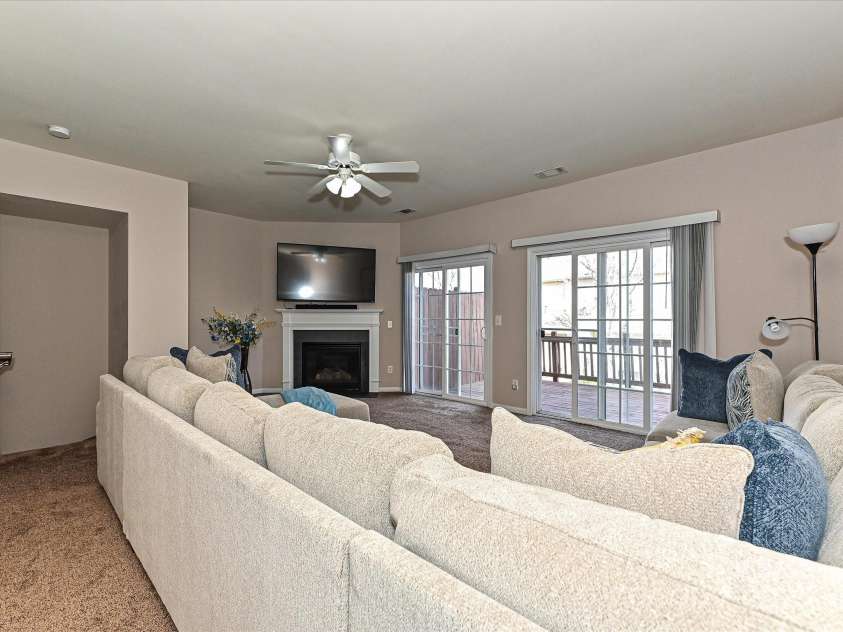 14121 Winford Lane, Charlotte, NC 28262.  MLS# CAR4195497, YatesRealty ID 8428. Great Room