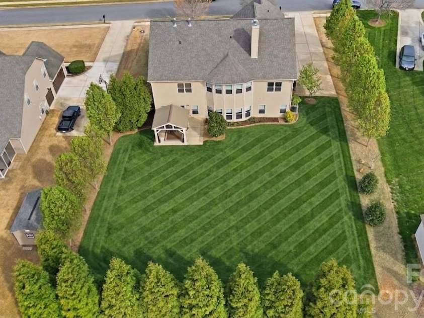 5509 Holly Hills Drive, Waxhaw, NC 28173.  MLS# CAR4360437, YatesRealty ID 8429. 