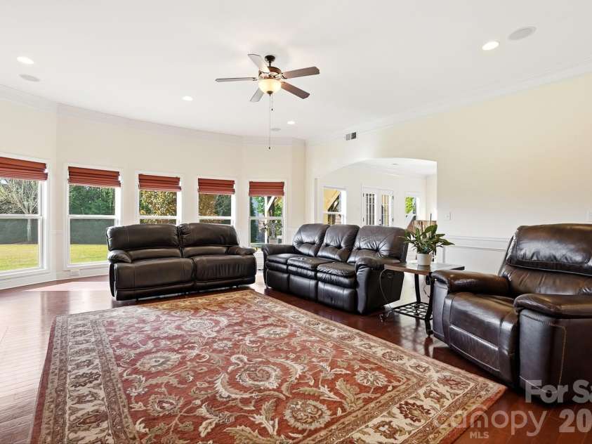 5509 Holly Hills Drive, Waxhaw, NC 28173.  MLS# CAR4360437, YatesRealty ID 8429. 
