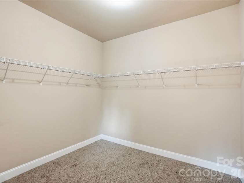 5509 Holly Hills Drive, Waxhaw, NC 28173.  MLS# CAR4360437, YatesRealty ID 8429. 