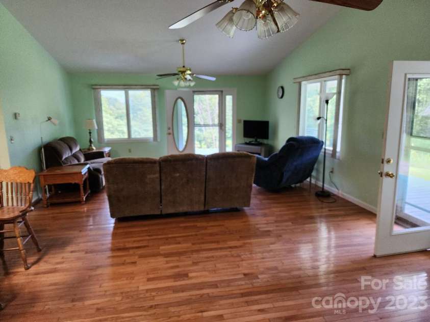 160 Snake Den Drive, Burnsville, NC 28714.  MLS# CAR4062924, YatesRealty ID 843. Living Room