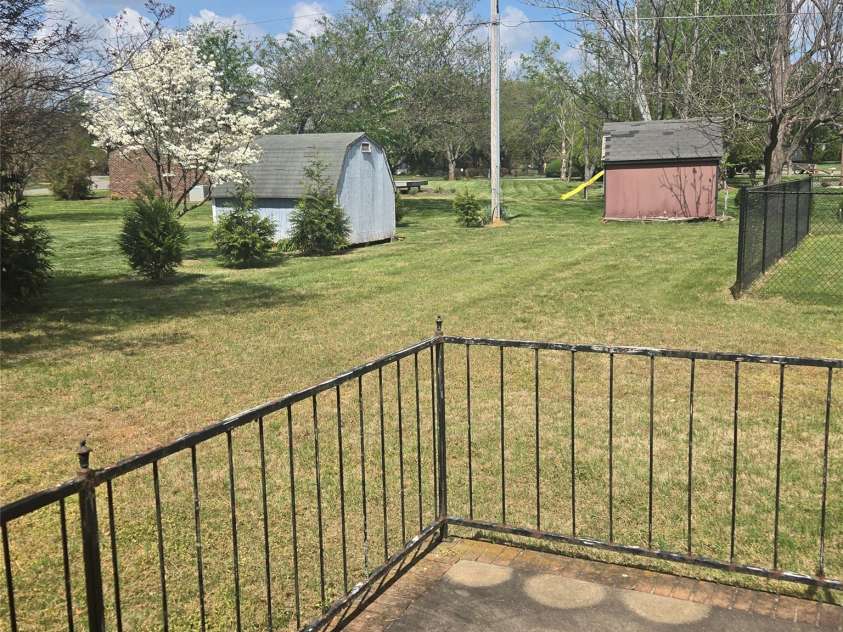 109 Bonnie Lane, Statesville, NC 28625.  MLS# CAR4361693, YatesRealty ID 8430. 