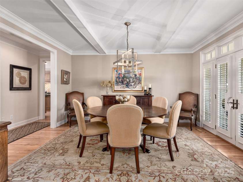 521 Pinchot Drive, Asheville, NC 28803.  MLS# CAR4249419, YatesRealty ID 8430. 