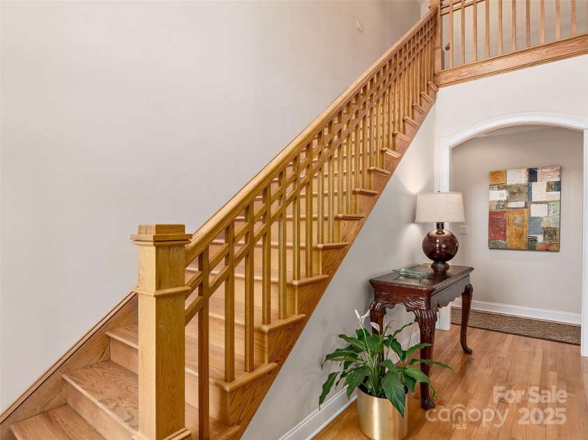 521 Pinchot Drive, Asheville, NC 28803.  MLS# CAR4249419, YatesRealty ID 8430. 