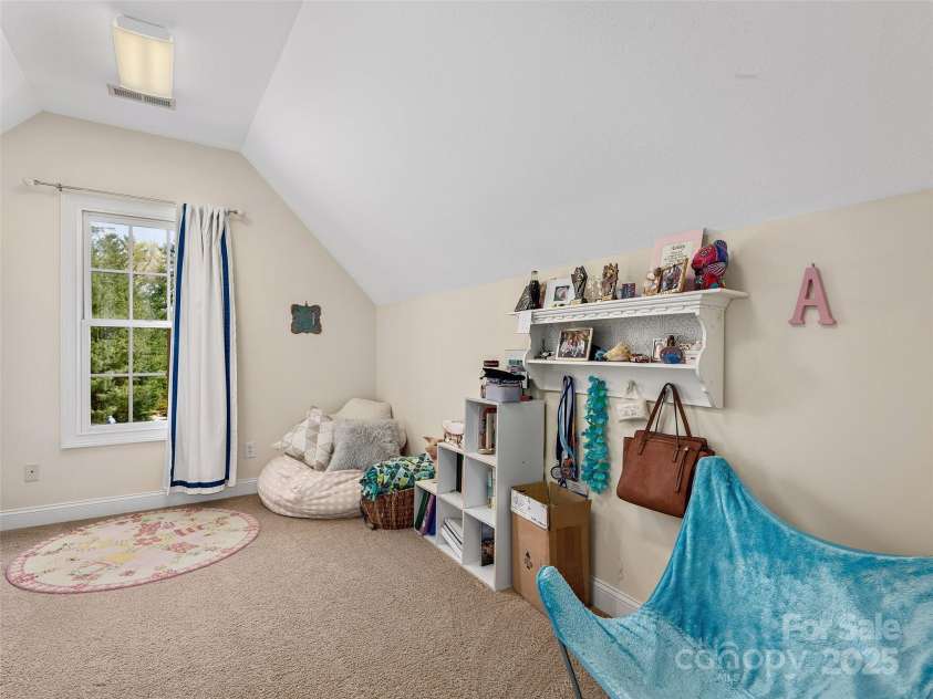 521 Pinchot Drive, Asheville, NC 28803.  MLS# CAR4249419, YatesRealty ID 8430. 