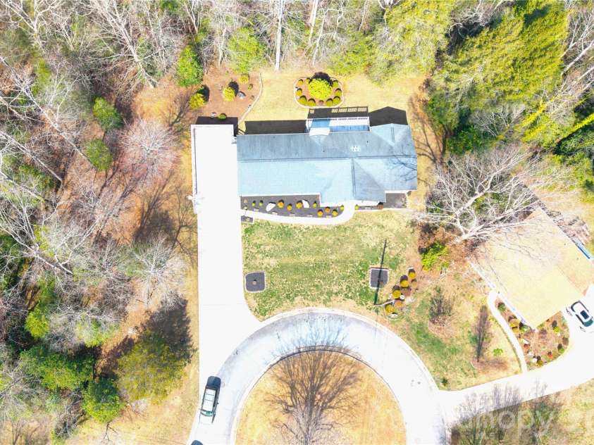 1015 Woodbine Place, Lenoir, NC 28645.  MLS# CAR4355055, YatesRealty ID 8432. 