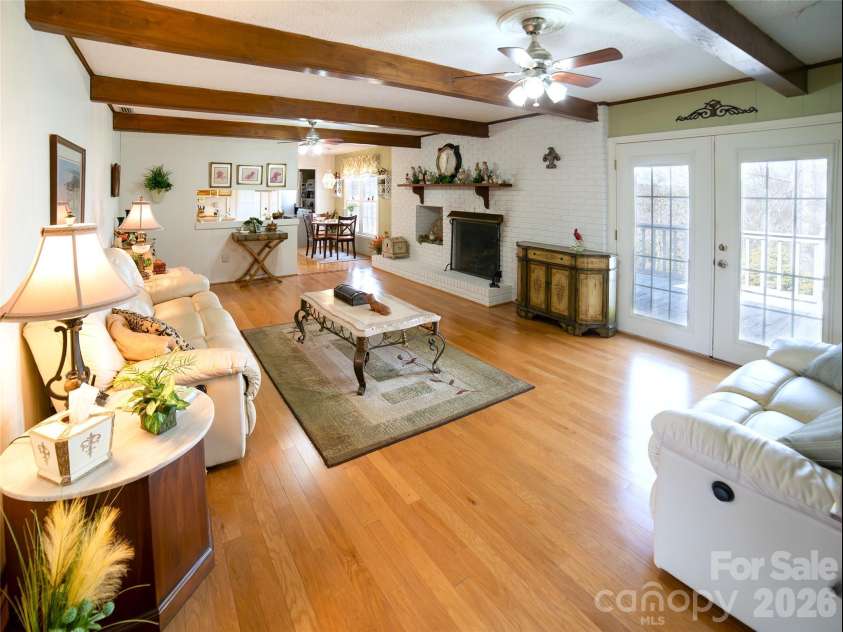 1015 Woodbine Place, Lenoir, NC 28645.  MLS# CAR4355055, YatesRealty ID 8432. 