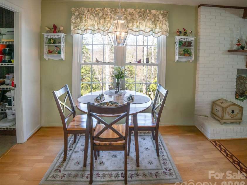 1015 Woodbine Place, Lenoir, NC 28645.  MLS# CAR4355055, YatesRealty ID 8432. 
