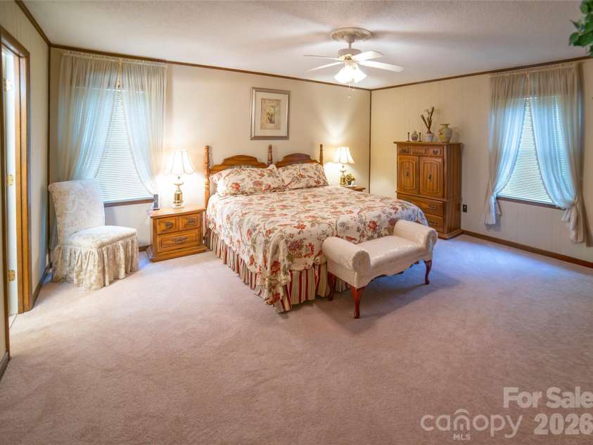 1015 Woodbine Place, Lenoir, NC 28645.  MLS# CAR4355055, YatesRealty ID 8432. 