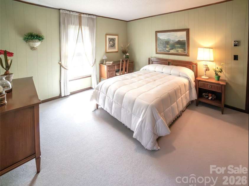 1015 Woodbine Place, Lenoir, NC 28645.  MLS# CAR4355055, YatesRealty ID 8432. 