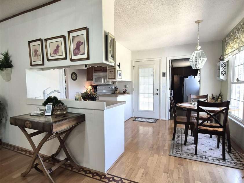 1015 Woodbine Place, Lenoir, NC 28645.  MLS# CAR4355055, YatesRealty ID 8432. 