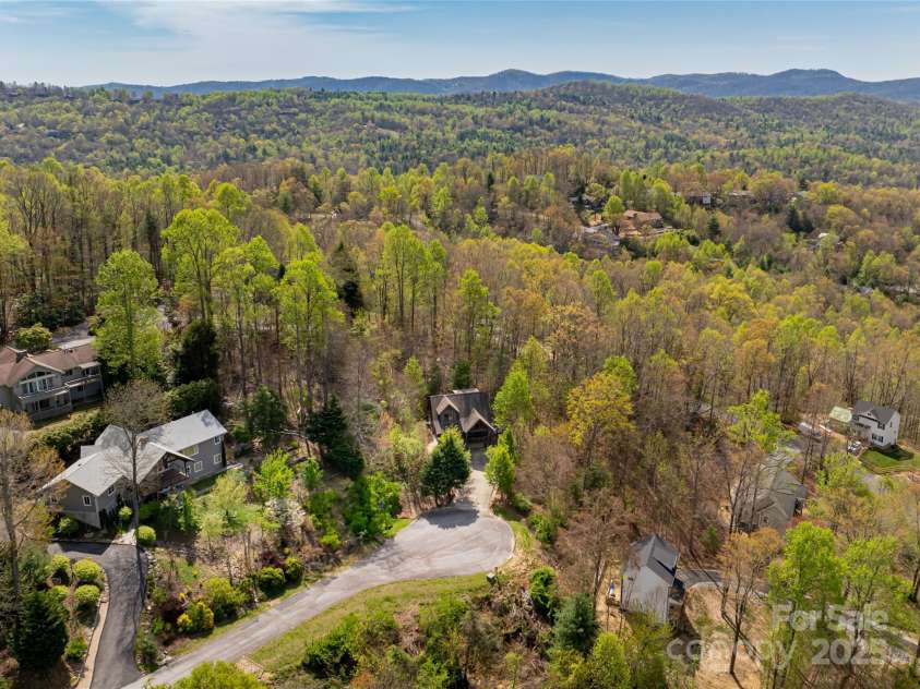 837 Peregrine Drive, Hendersonville, NC 28739.  MLS# CAR4250504, YatesRealty ID 8432. Overhead view
