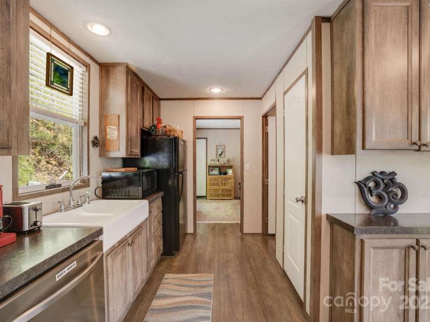 4825 Cane Creek Road, Bakersville, NC 28705.  MLS# CAR4248421, YatesRealty ID 8433. 