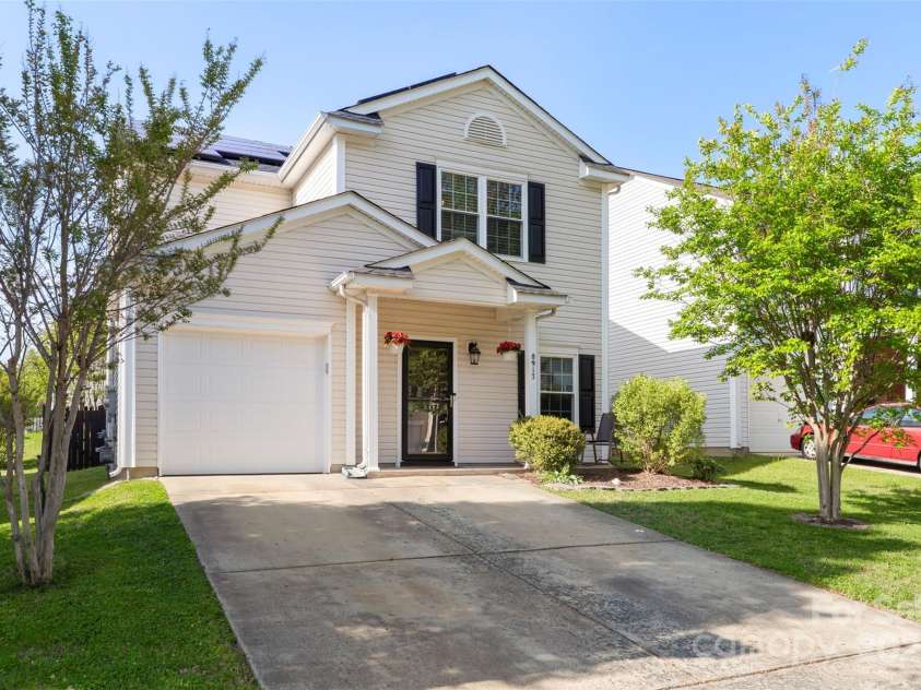 8917 Chalkstone Road, Charlotte, NC 28216.  MLS# CAR4247213, YatesRealty ID 8434. 