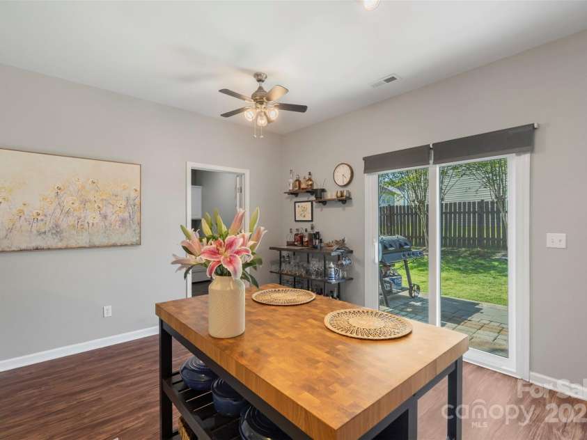 8917 Chalkstone Road, Charlotte, NC 28216.  MLS# CAR4247213, YatesRealty ID 8434. 
