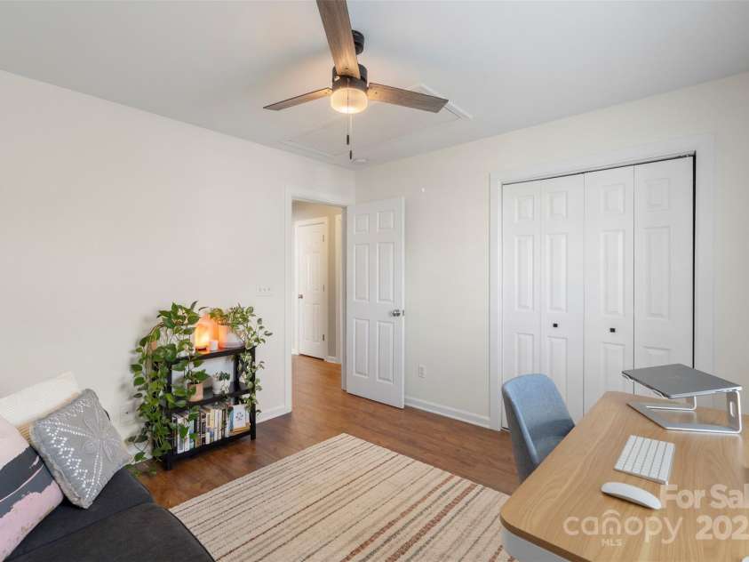 8917 Chalkstone Road, Charlotte, NC 28216.  MLS# CAR4247213, YatesRealty ID 8434. 