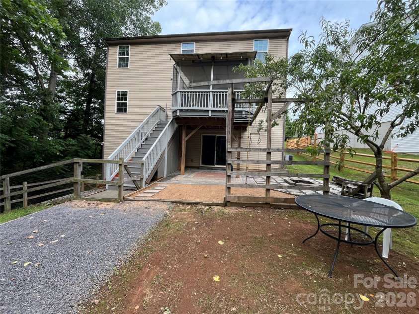 7532 Berkeley Road, Denver, NC 28037.  MLS# CAR4348907, YatesRealty ID 8436. 