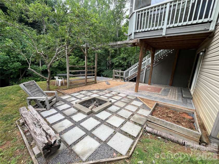 7532 Berkeley Road, Denver, NC 28037.  MLS# CAR4348907, YatesRealty ID 8436. 