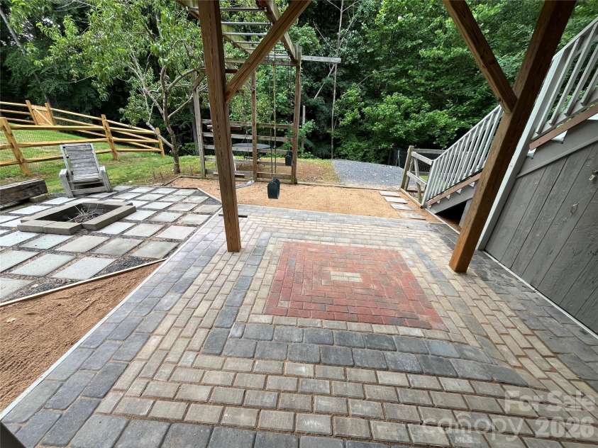 7532 Berkeley Road, Denver, NC 28037.  MLS# CAR4348907, YatesRealty ID 8436. 