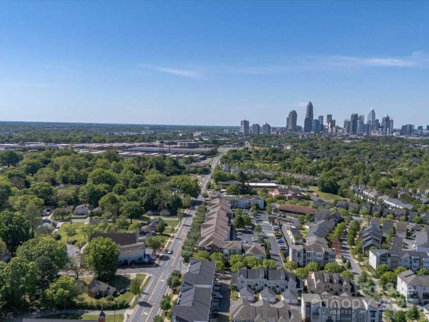 1142 Mona Drive, Charlotte, NC 28206.  MLS# CAR4247504, YatesRealty ID 8437. 