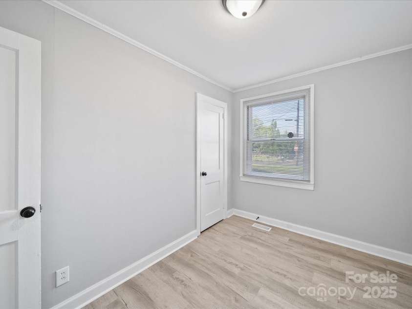 1142 Mona Drive, Charlotte, NC 28206.  MLS# CAR4247504, YatesRealty ID 8437. Bedroom 2