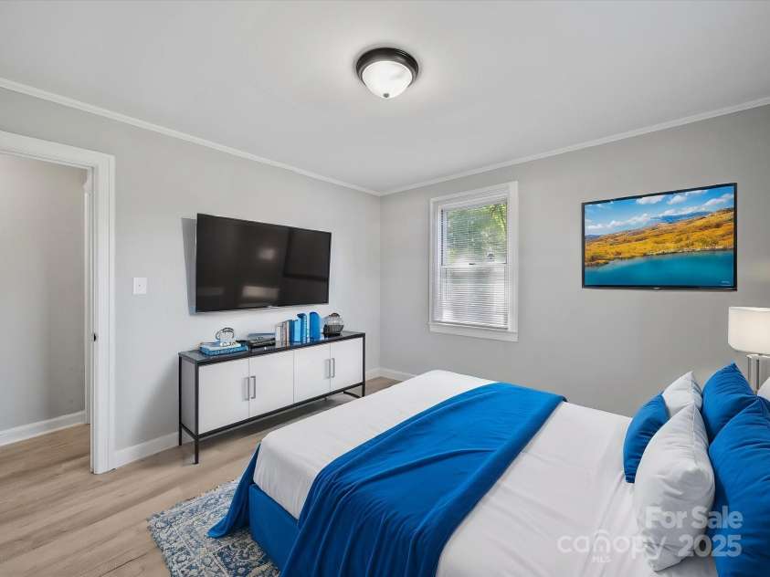 1142 Mona Drive, Charlotte, NC 28206.  MLS# CAR4247504, YatesRealty ID 8437. Primary Bedroom - Virtually Staged