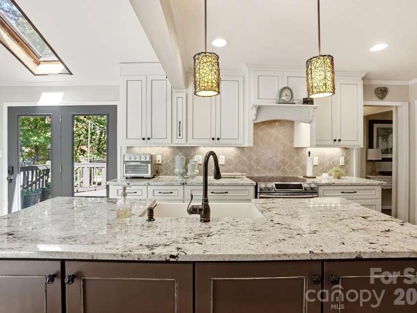 434 Chadmore Drive, Charlotte, NC 28270.  MLS# CAR4364807, YatesRealty ID 8438. 