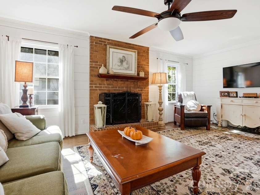 434 Chadmore Drive, Charlotte, NC 28270.  MLS# CAR4364807, YatesRealty ID 8438. 