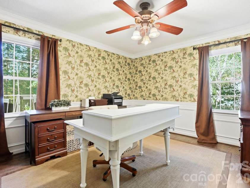 434 Chadmore Drive, Charlotte, NC 28270.  MLS# CAR4364807, YatesRealty ID 8438. 
