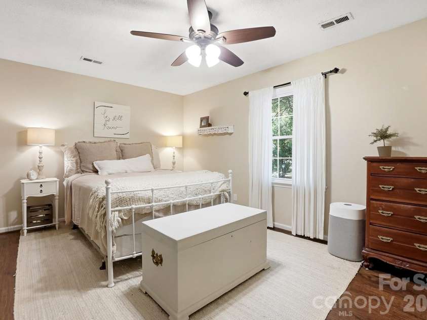 434 Chadmore Drive, Charlotte, NC 28270.  MLS# CAR4364807, YatesRealty ID 8438. 