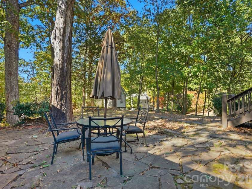434 Chadmore Drive, Charlotte, NC 28270.  MLS# CAR4364807, YatesRealty ID 8438. 