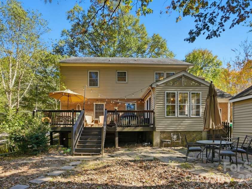 434 Chadmore Drive, Charlotte, NC 28270.  MLS# CAR4364807, YatesRealty ID 8438. 
