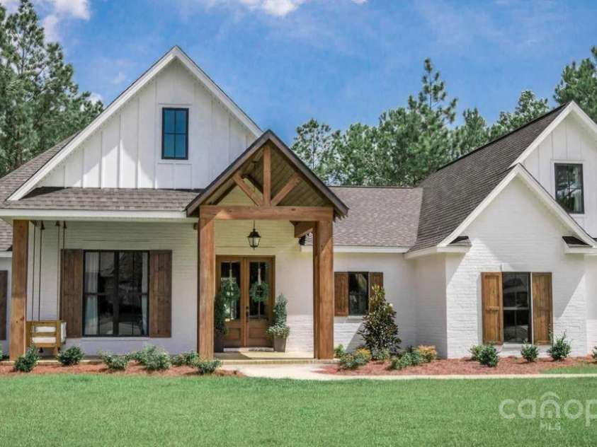 304 Tradition Drive, Mount Gilead, NC 27306.  MLS# CAR4217208, YatesRealty ID 8439. 