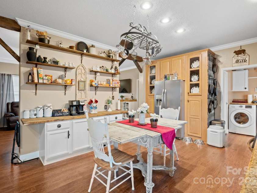 515 Brawley Road, Cleveland, NC 27013.  MLS# CAR4220635, YatesRealty ID 844. Kitchen Dining