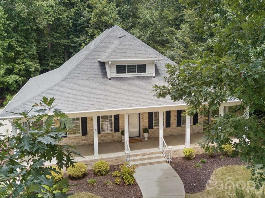 8834 Wingard Road, Waxhaw, NC 28173.  MLS# CAR4357516, YatesRealty ID 8440. 