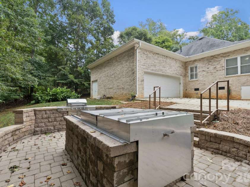 8834 Wingard Road, Waxhaw, NC 28173.  MLS# CAR4357516, YatesRealty ID 8440. 