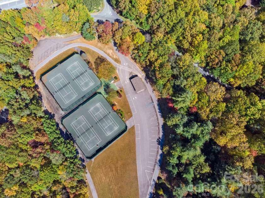 416 Kanasgowa Drive, Brevard, NC 28712.  MLS# CAR4357629, YatesRealty ID 8441. 