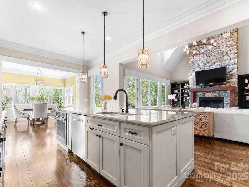 132 Tuskarora Point Lane, Mooresville, NC 28117.  MLS# CAR4226906, YatesRealty ID 8442. 