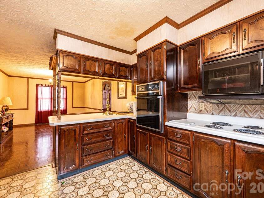 7141 Knobs Landing, Connelly Springs, NC 28612.  MLS# CAR4353694, YatesRealty ID 8442. 