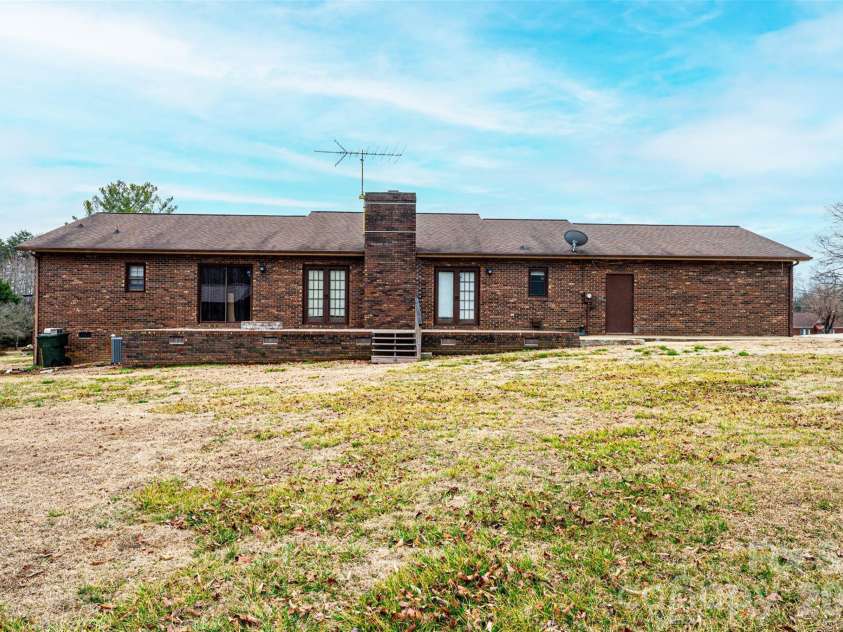 7141 Knobs Landing, Connelly Springs, NC 28612.  MLS# CAR4353694, YatesRealty ID 8442. Rear of home