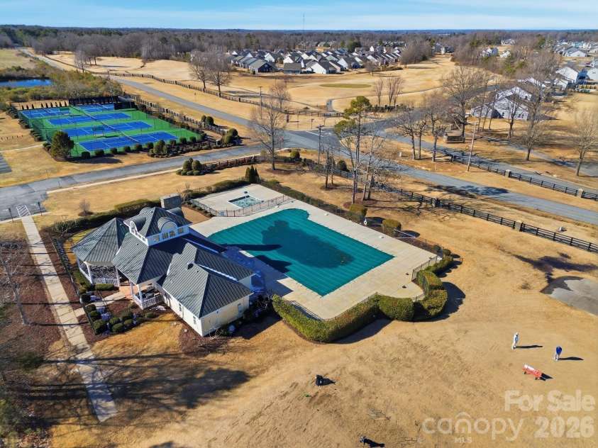 1342 Links Crossing Drive, Monroe, NC 28112.  MLS# CAR4341634, YatesRealty ID 8443. Community Amenities