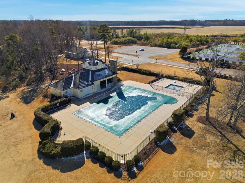 1342 Links Crossing Drive, Monroe, NC 28112.  MLS# CAR4341634, YatesRealty ID 8443. Swimming Pool