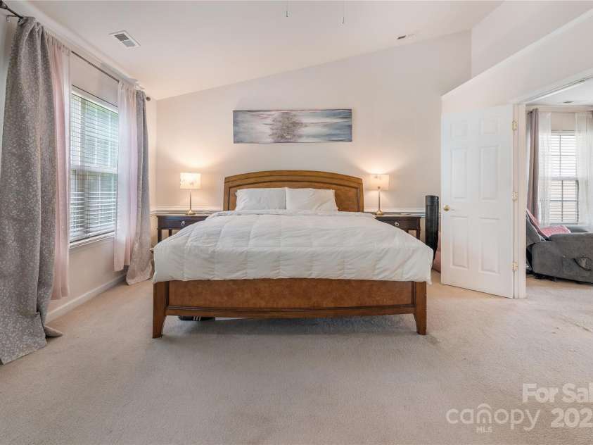 16219 Long Talon Way, Charlotte, NC 28273.  MLS# CAR4248140, YatesRealty ID 8444. 