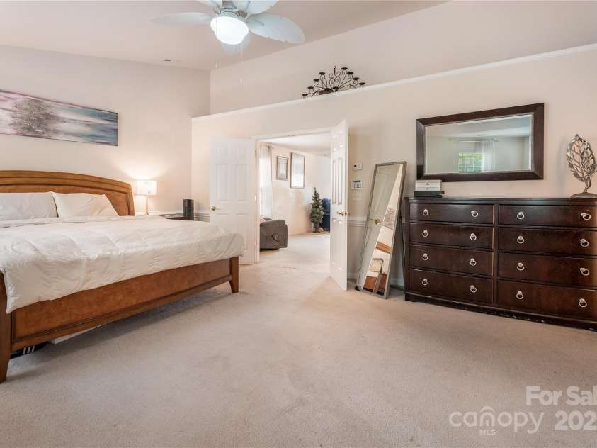 16219 Long Talon Way, Charlotte, NC 28273.  MLS# CAR4248140, YatesRealty ID 8444. 