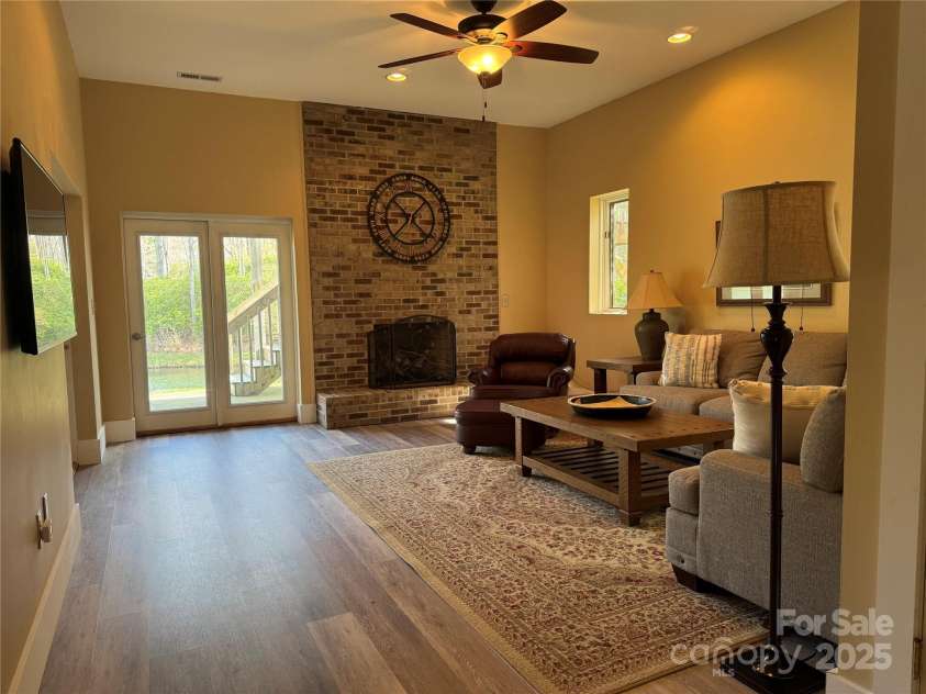 46 Kassahola Drive, Brevard, NC 28712.  MLS# CAR4238567, YatesRealty ID 8446. 