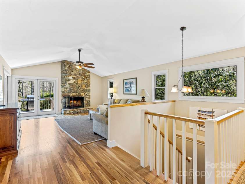 46 Kassahola Drive, Brevard, NC 28712.  MLS# CAR4238567, YatesRealty ID 8446. 