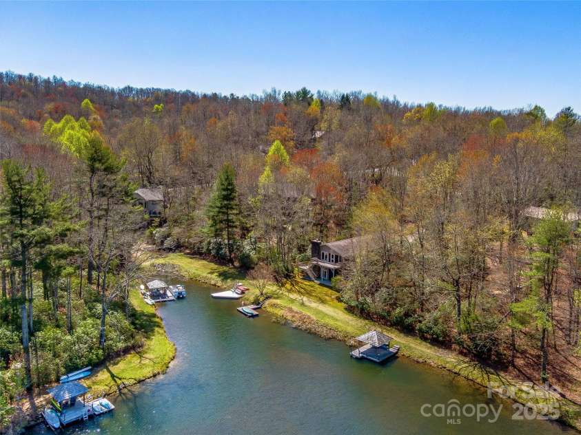 46 Kassahola Drive, Brevard, NC 28712.  MLS# CAR4238567, YatesRealty ID 8446. 
