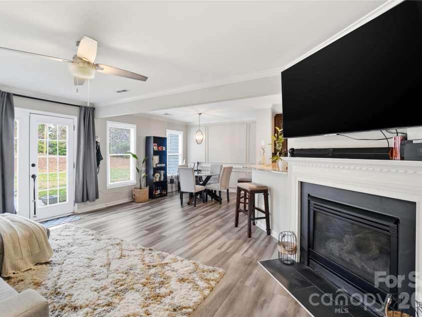 8729 Fox Chase Lane, Charlotte, NC 28269.  MLS# CAR4349672, YatesRealty ID 8448. 