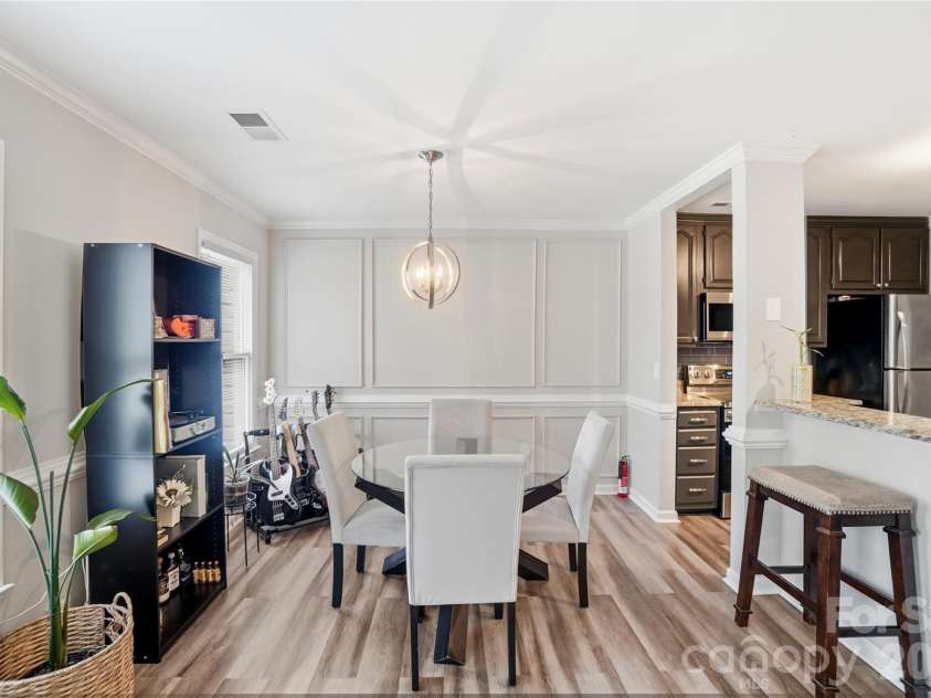 8729 Fox Chase Lane, Charlotte, NC 28269.  MLS# CAR4349672, YatesRealty ID 8448. 